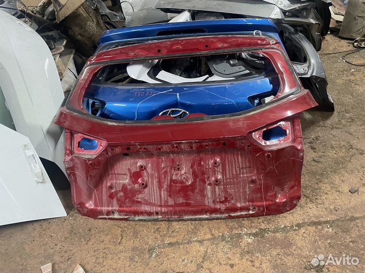 Дверь багажника Geely Atlas 2021