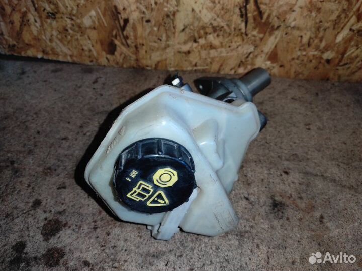 Главный тормозной цилиндр Volvo Xc90 C71 D5244T4