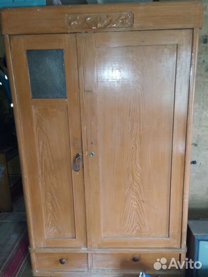 Шкаф старинный антикварный