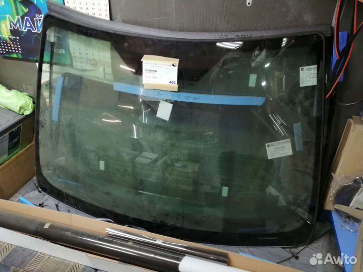 Ветровое стекло Ford focus 2