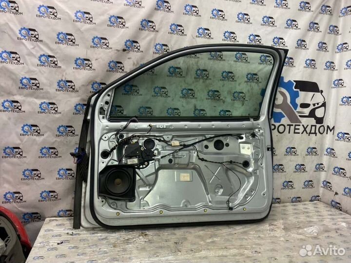 Дверь передняя правая Volkswagen Polo N9 1.4 2004