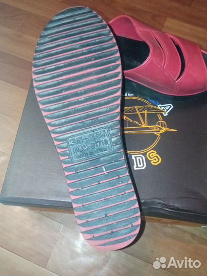 Обувь женская 39 размер