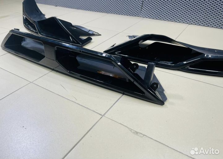 Губа BMW X5 G05 М пакет, дорестайл, чёрный глянец