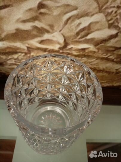 Хрустальная ваза