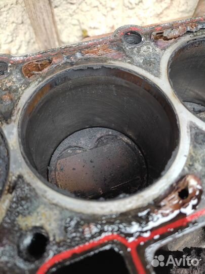 Блок цилиндров 2112