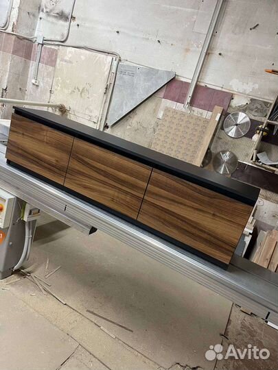 Тумба под телевизор