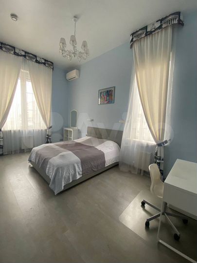 3-к. квартира, 80 м², 1/5 эт.