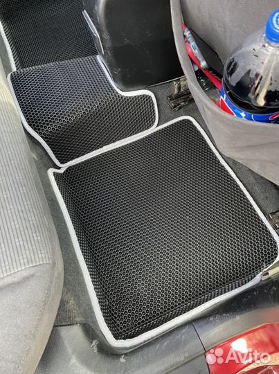 Коврики салонные