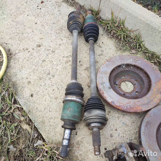 Запчасти для Subaru legacy