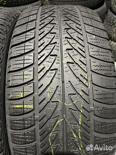 Goodyear UltraGrip 8 Performance 225/55 R17