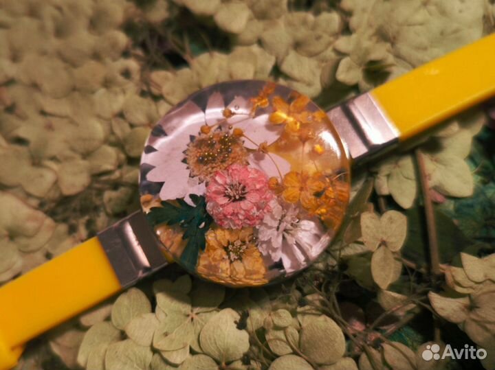 Браслет с натуральными цветами