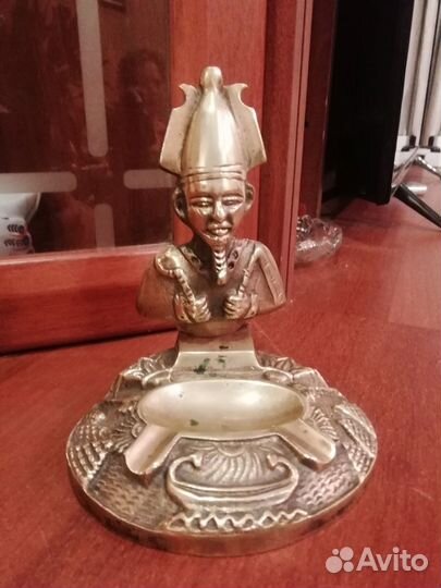 Пепельница из бронзы фараон