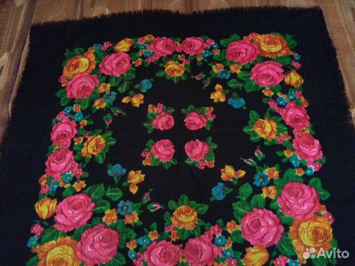 Платок шерстяной