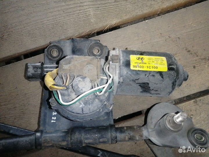 Мотор стеклоочистителя Hyundai Getz TB G4HG 2010