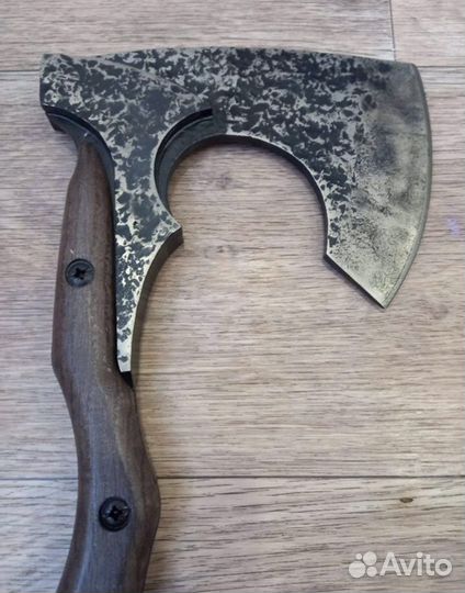 Топор ”Bapяг“