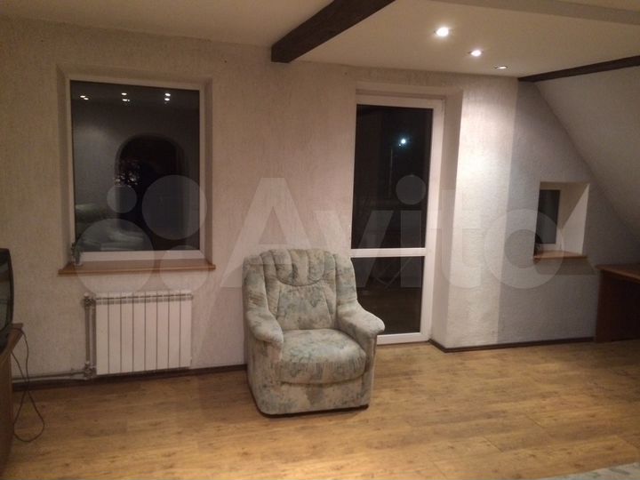 2-к. квартира, 55 м², 2/2 эт.