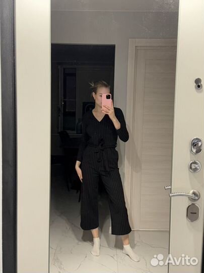 Брючный костюм женский Zarina