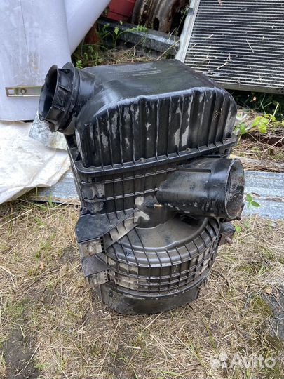 Корпус воздушного фильтра Мерседес