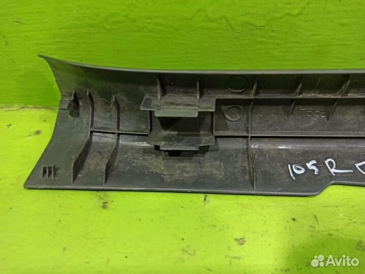 Накладка порога внутреняя передняя Toyota Corolla