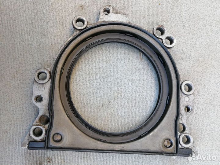 Задняя крышка коленвала Volkswagen Golf III/vento