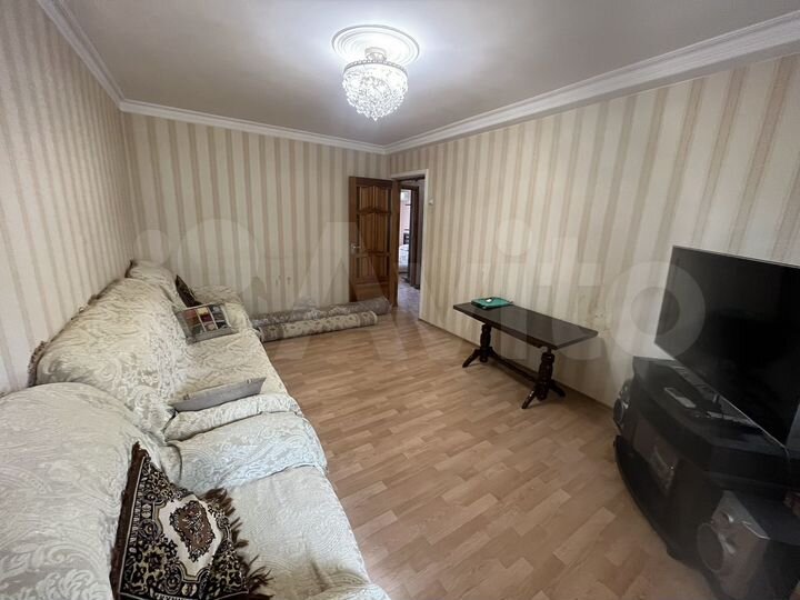 2-к. квартира, 54 м², 3/5 эт.