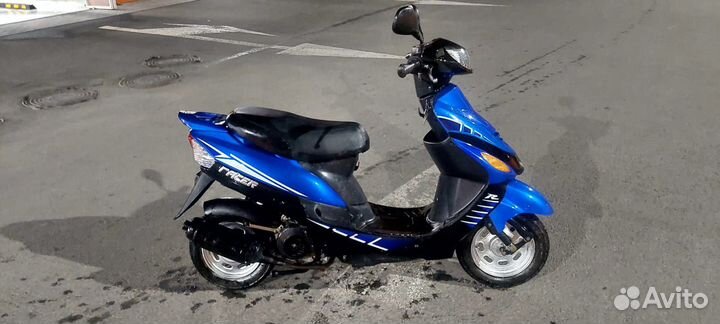 Продам скутер Racer 50 (80куб)