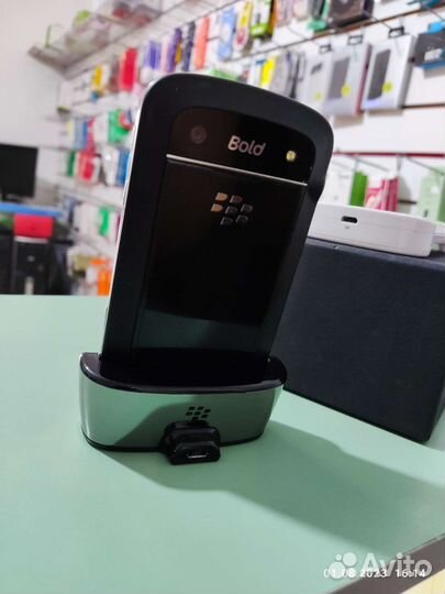 BlackBerry Bold 9900