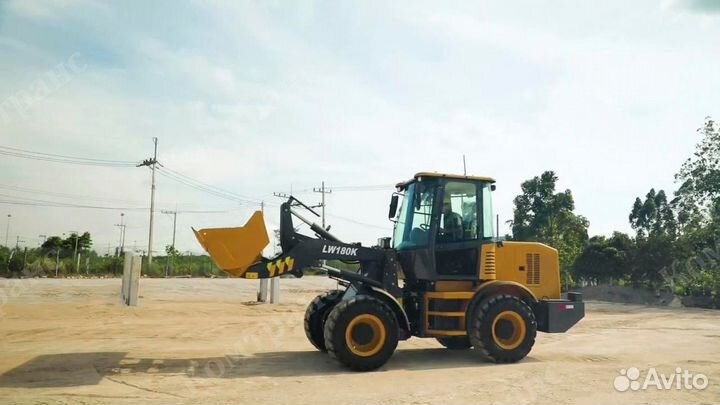 Фронтальный погрузчик XCMG LW180K, 2023