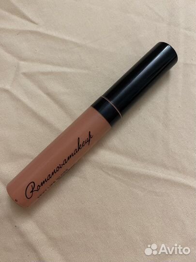 Romanova makeup блеск
