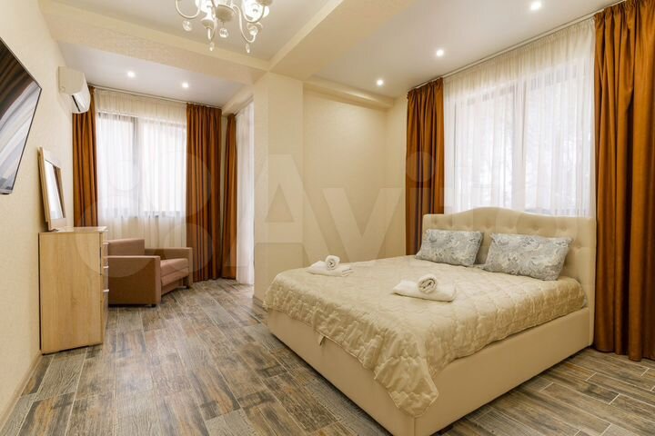 2-к. квартира, 61 м², 2/5 эт.