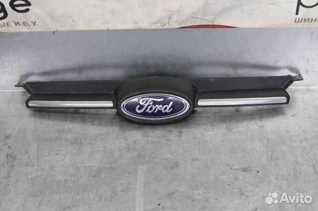 Решетка радиатора Ford Focus 3 2011