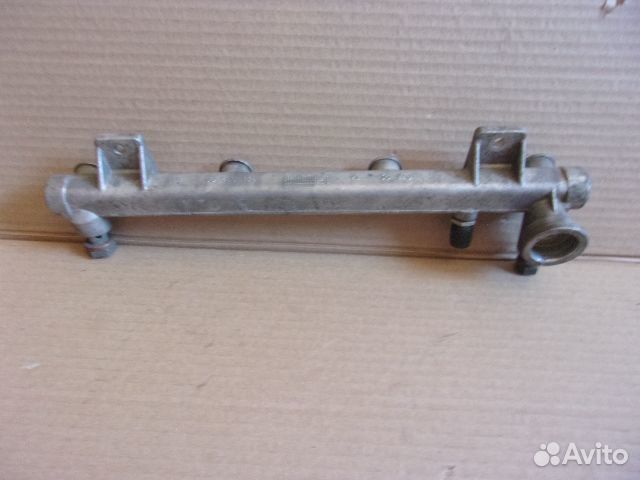 Опель Омега Б X20SE, топливная рампа