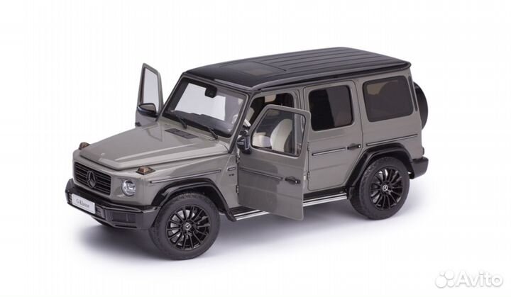 Модель Mercedes G-class AMGline W463 II Гелик 1:18