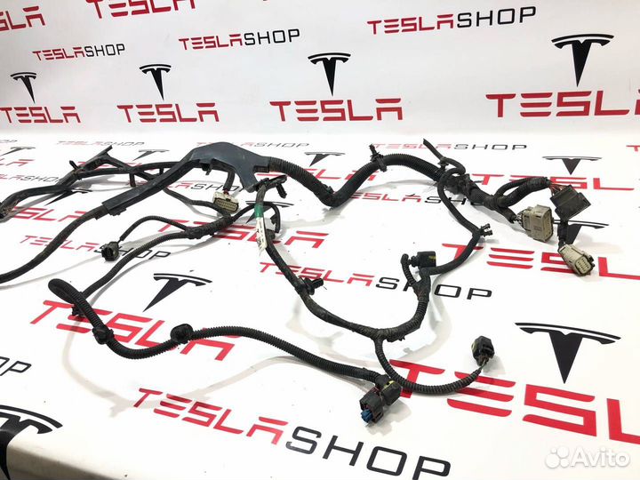 Электропроводка заднего подрамника Tesla Model X