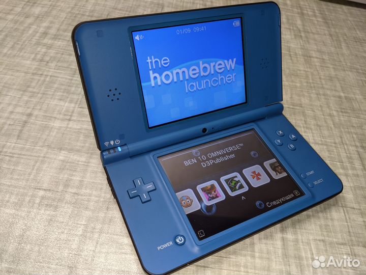 Nintendo DSi XL Синяя