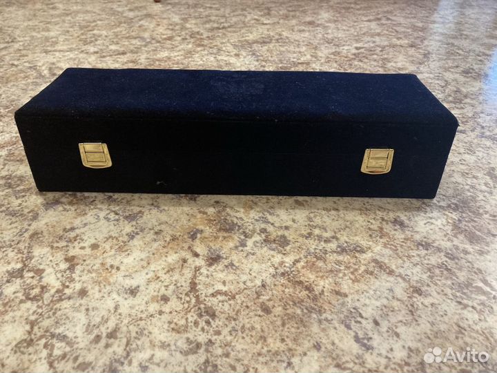 Подарочная коробка упаковка