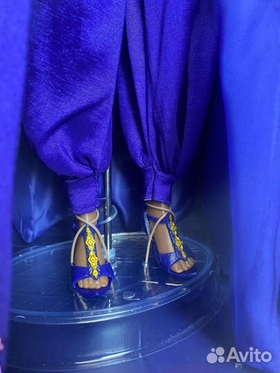 Жасмин лимитированная кукла Disney