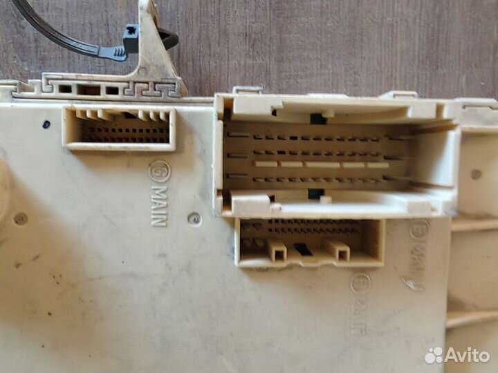 Блок предохранителей Hyundai Elantra MD5