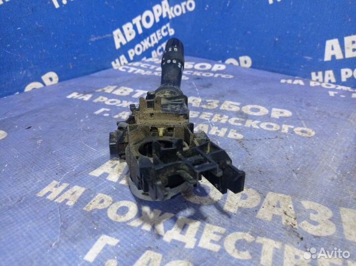 Переключатель поворотов Toyota Verso минивен