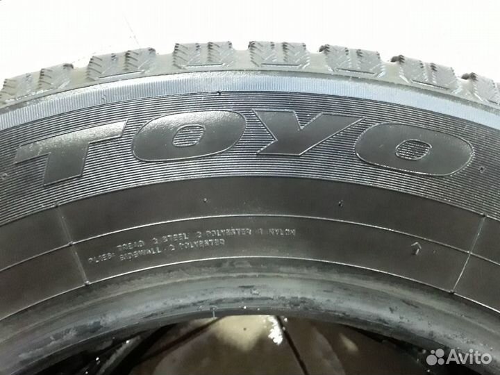 Toyo Observe GSi-5 215/65 R16 98Q