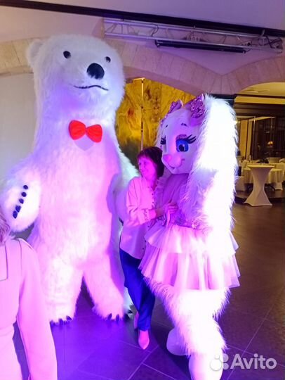 Белый медведь поздравление. Ростовые куклы. Аренда