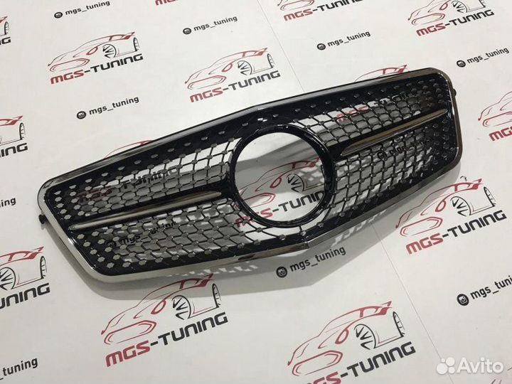 Решетка Mercedes Diamond W212 Black 09-12г Б/З