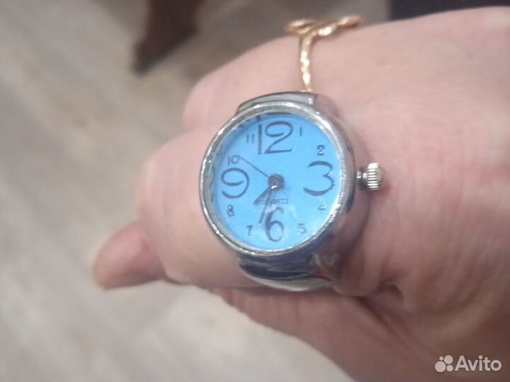 Часы-кольцо