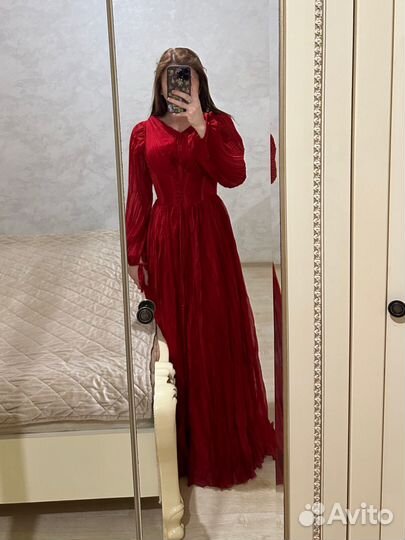 Вечернее платье