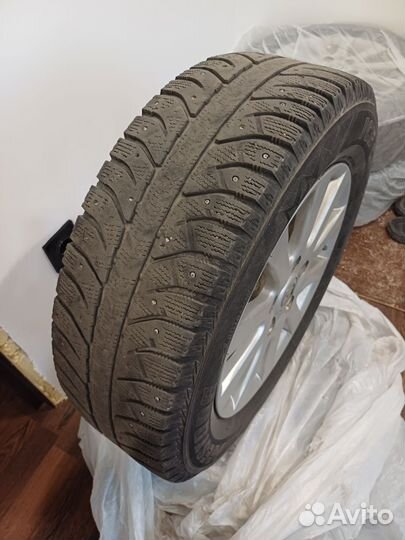 Bridgestone Ice Cruiser 7000 195/65 R15 91