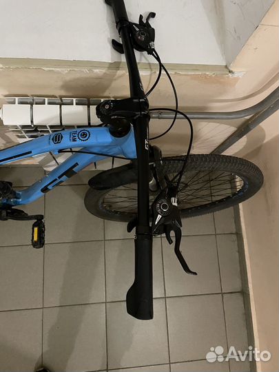 Велосипед шоссейный GT