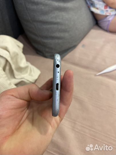 Samsung Galaxy J3 (2017), 2/16 ГБ