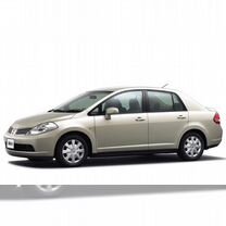 Nissan Tiida Latio 1.5 CVT, 2006, битый, 200 000 км, с пробегом, цена 175 000 руб.