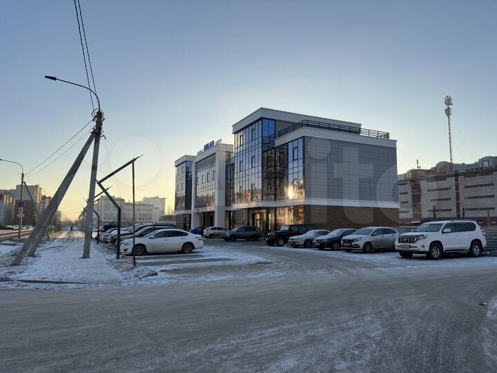 Офисное помещение с арендатором, 170 м²