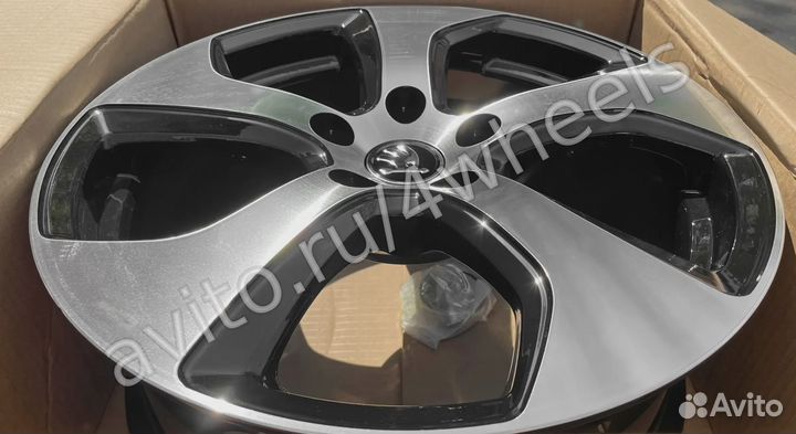 Диски на Skoda Octavia R17